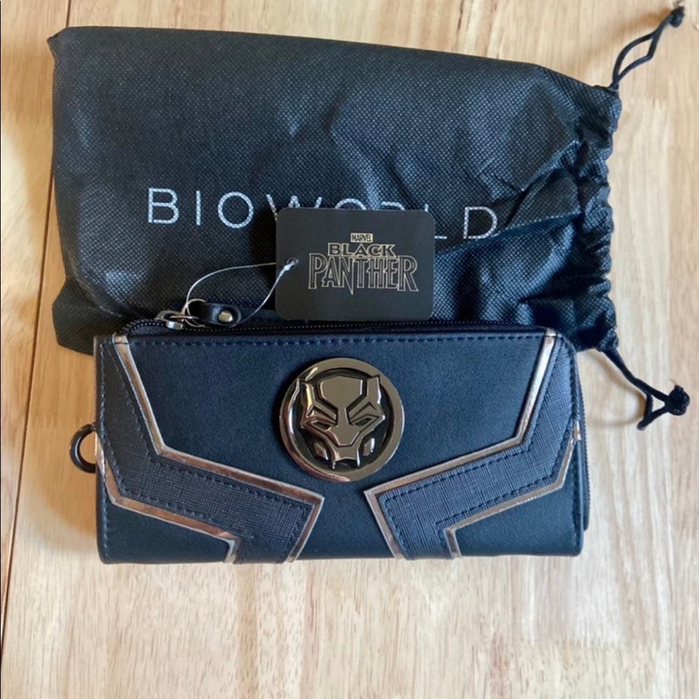 COPY - Bioworld Black Panther Wallet